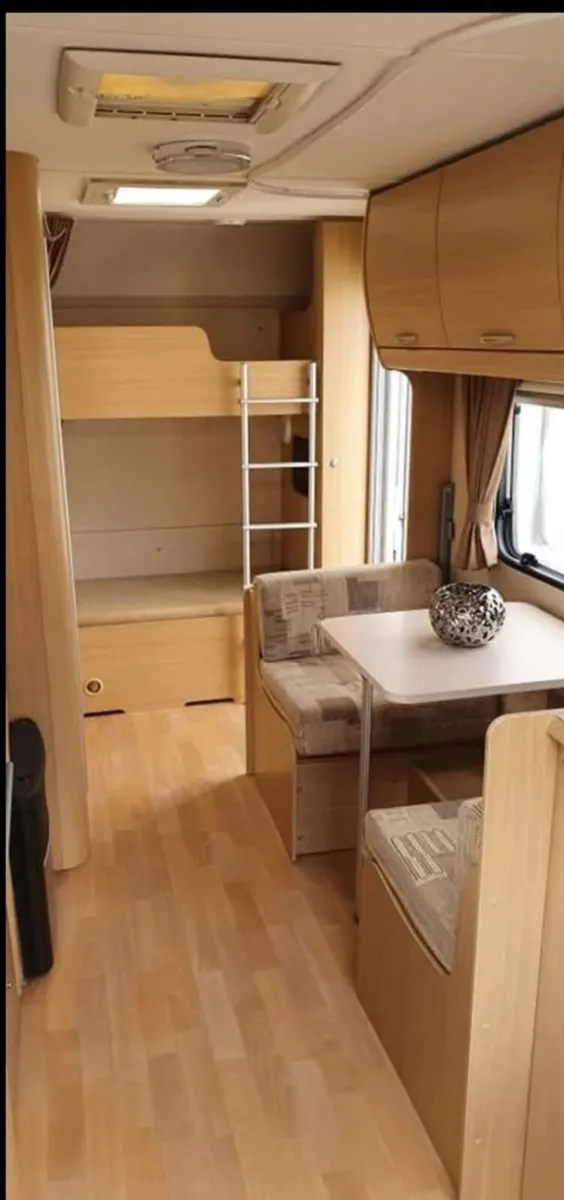 Caravan - Image 4