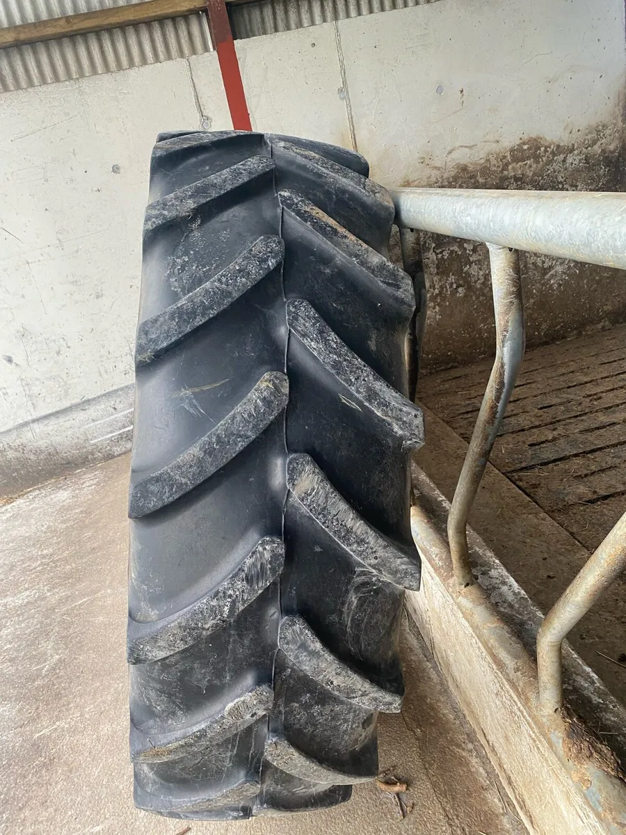 460 85 38 tractor tyres - Image 2