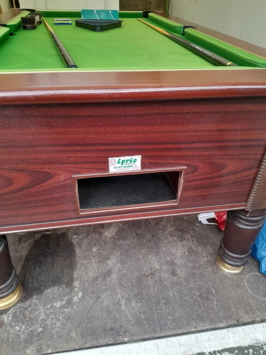 Pool table - Image 2