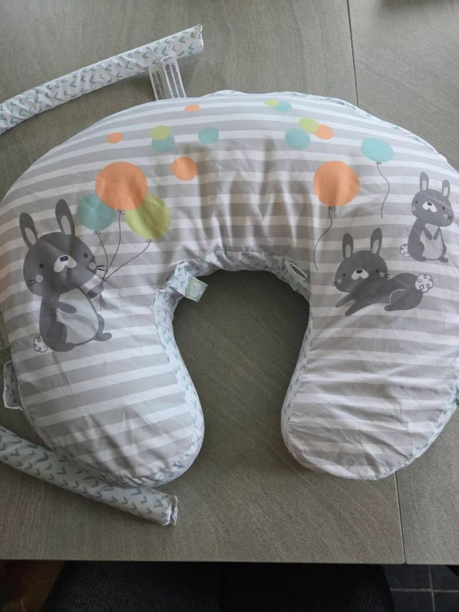 Nursing Pillow with Toy Play Arch - Image 2