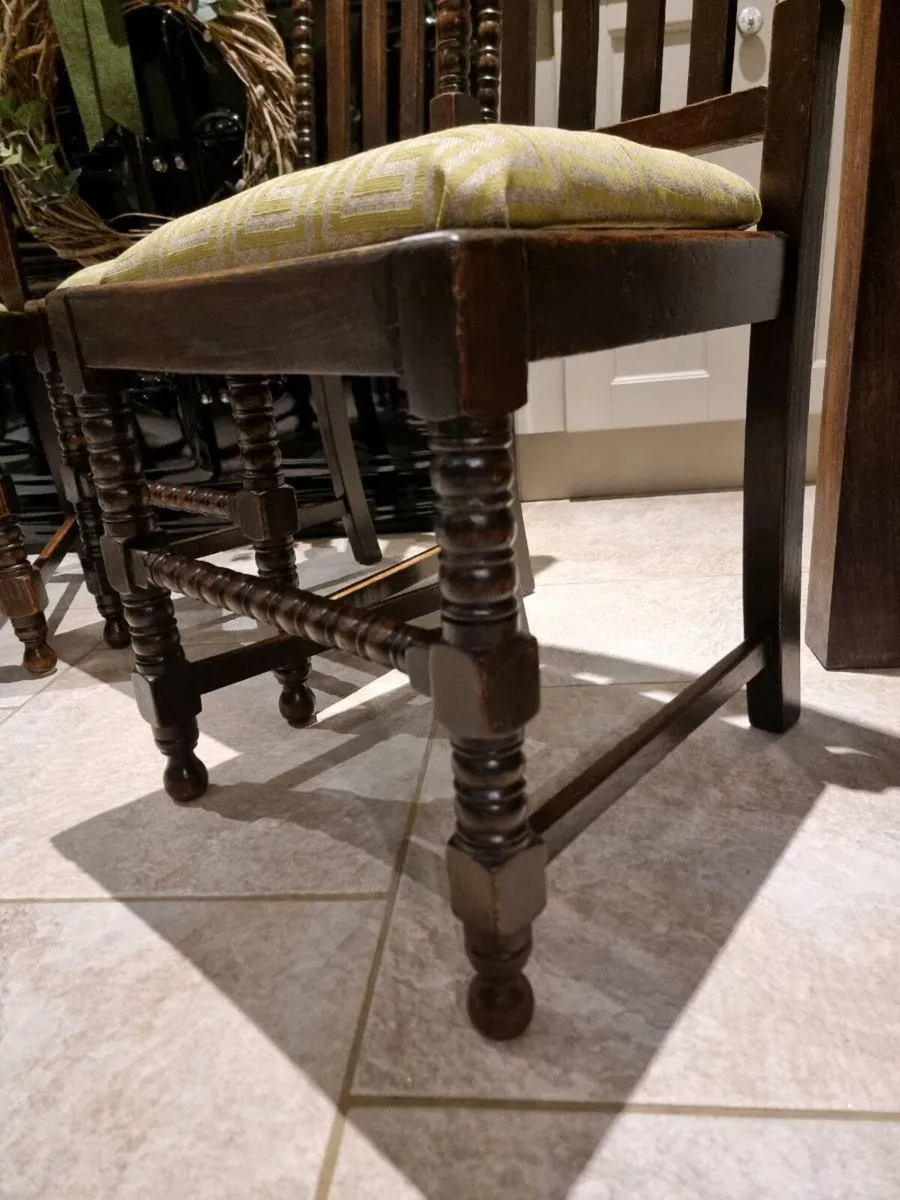 Stunning Antique Oak Chairs x 4...€320 - Image 4