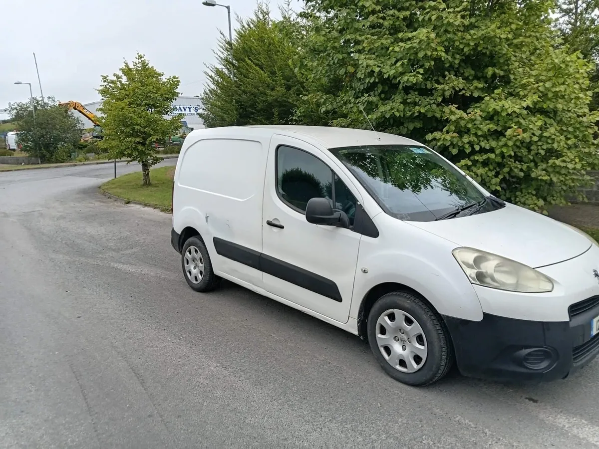2012 Peugeot Partner 3 Seater DOE 10/26 - Image 4
