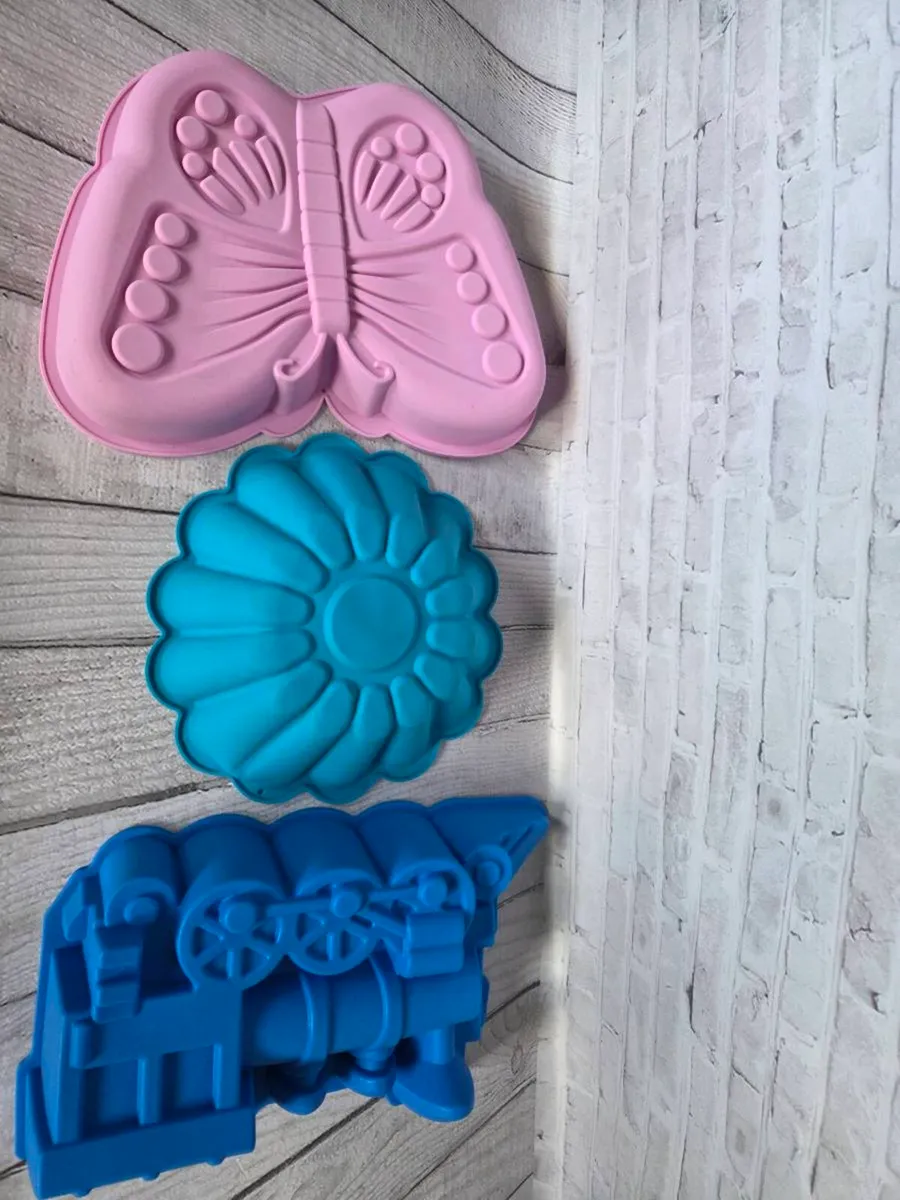 3 Novelty Silicone Cake Tins – Butterfly, Train & - Image 2