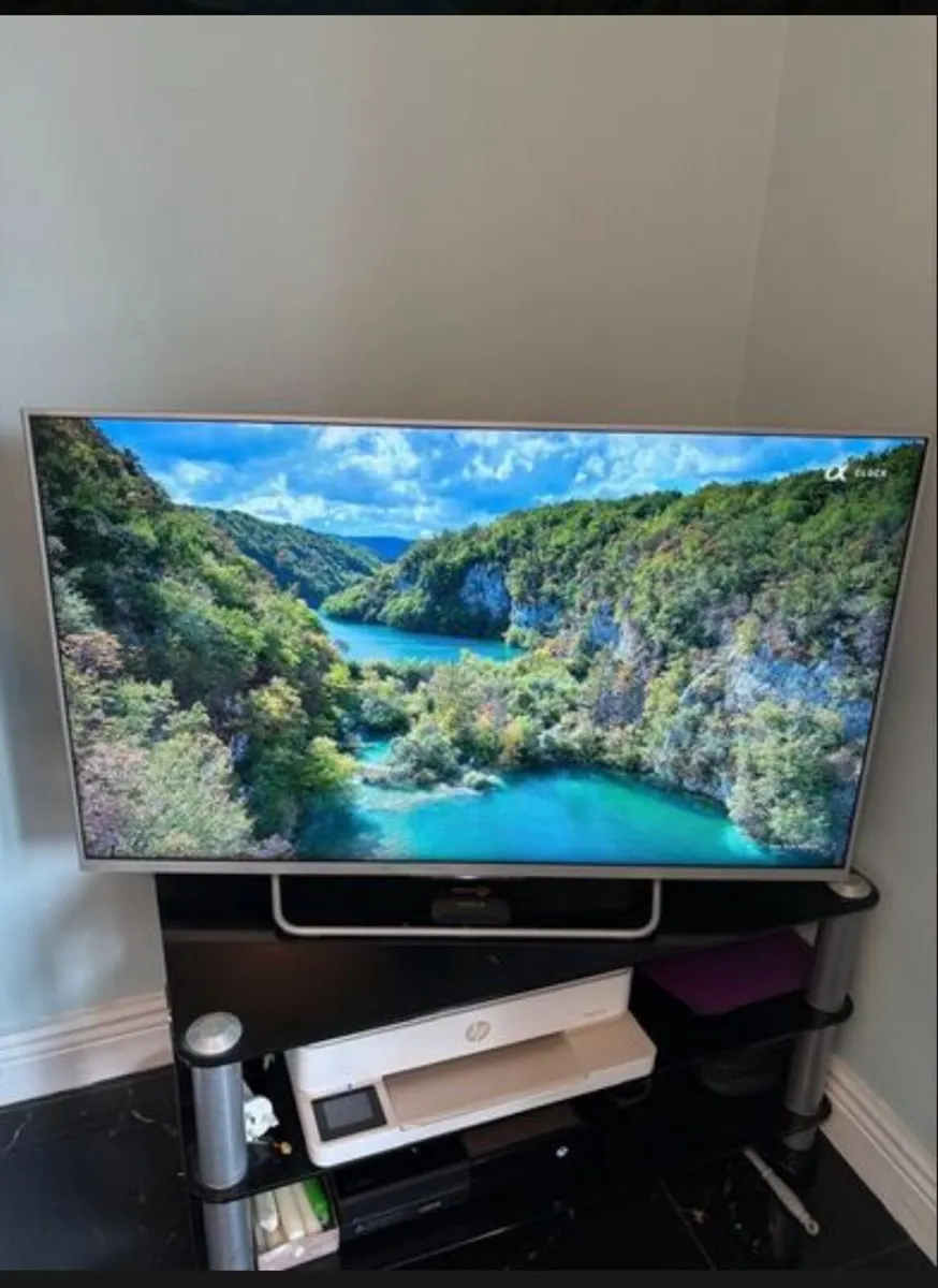 Sony 43 inch smart TV - Image 1