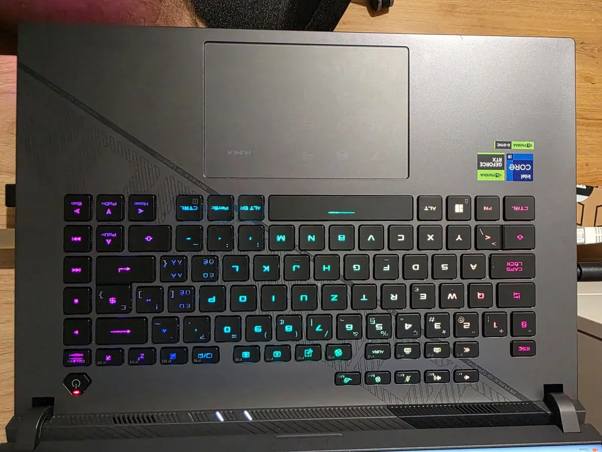 ASUS ROG Strix G16 RTX 4080 i9-14900HX 1TB - Image 3