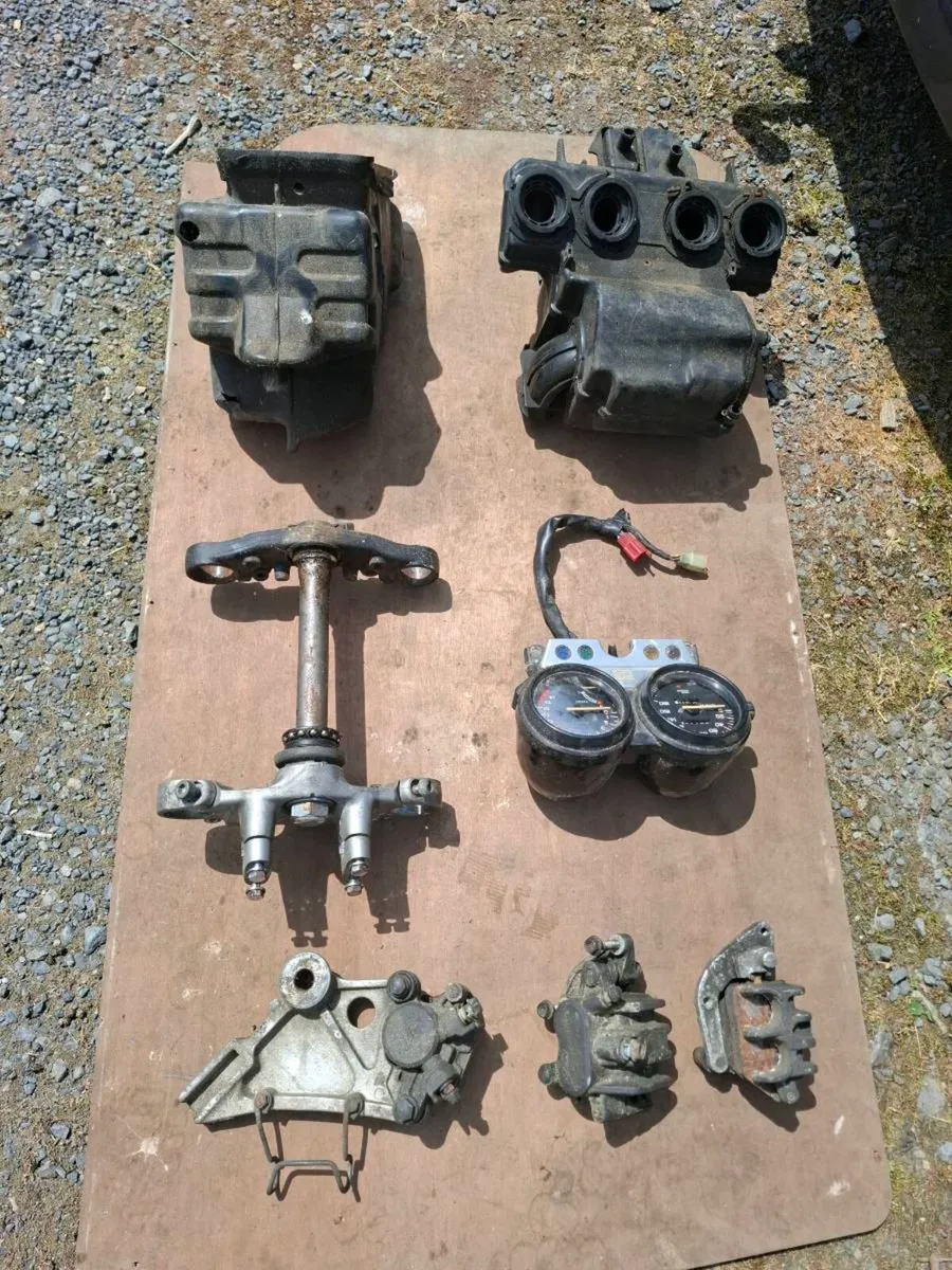 Honda cb400 parts - Image 1