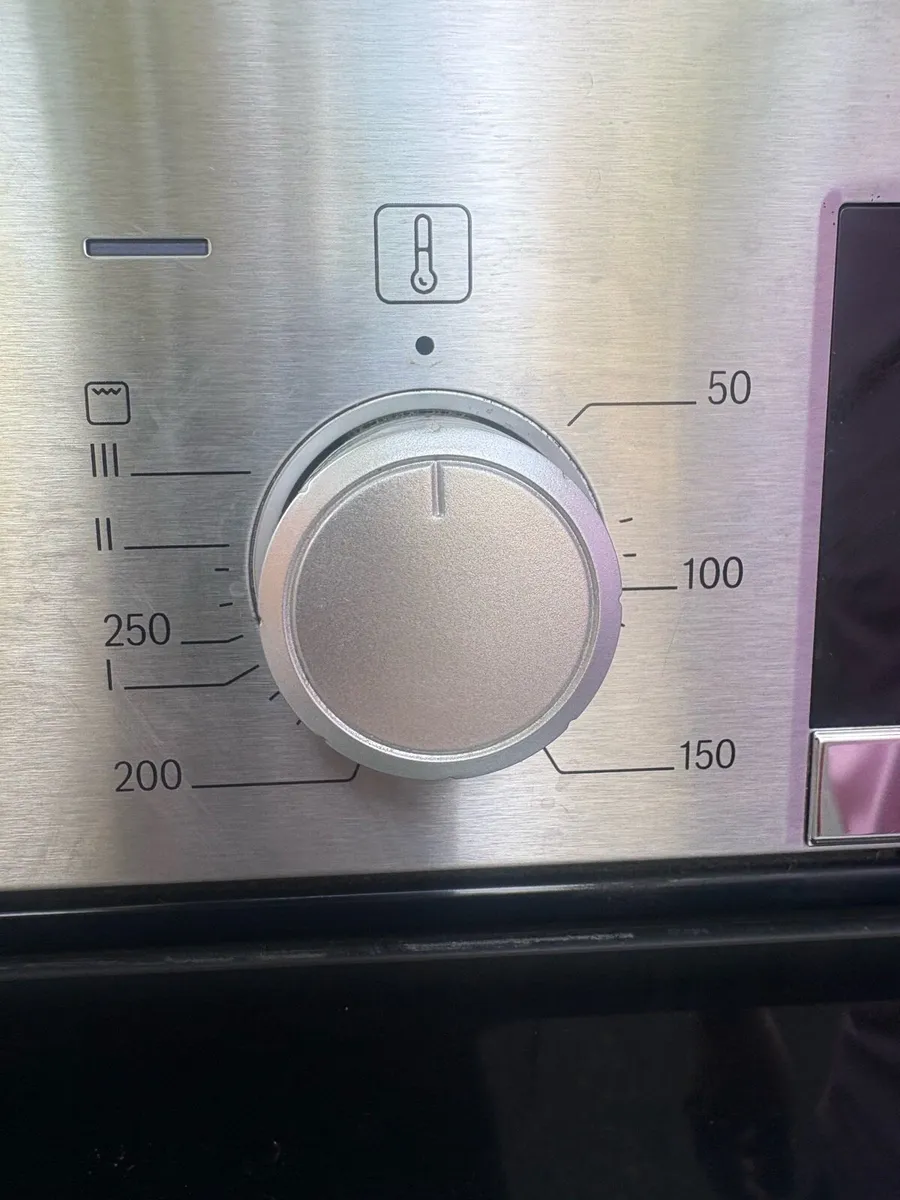 Oven - Image 2