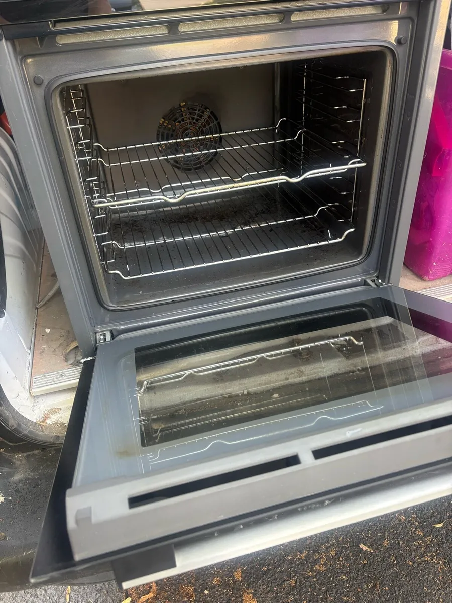 Oven - Image 4