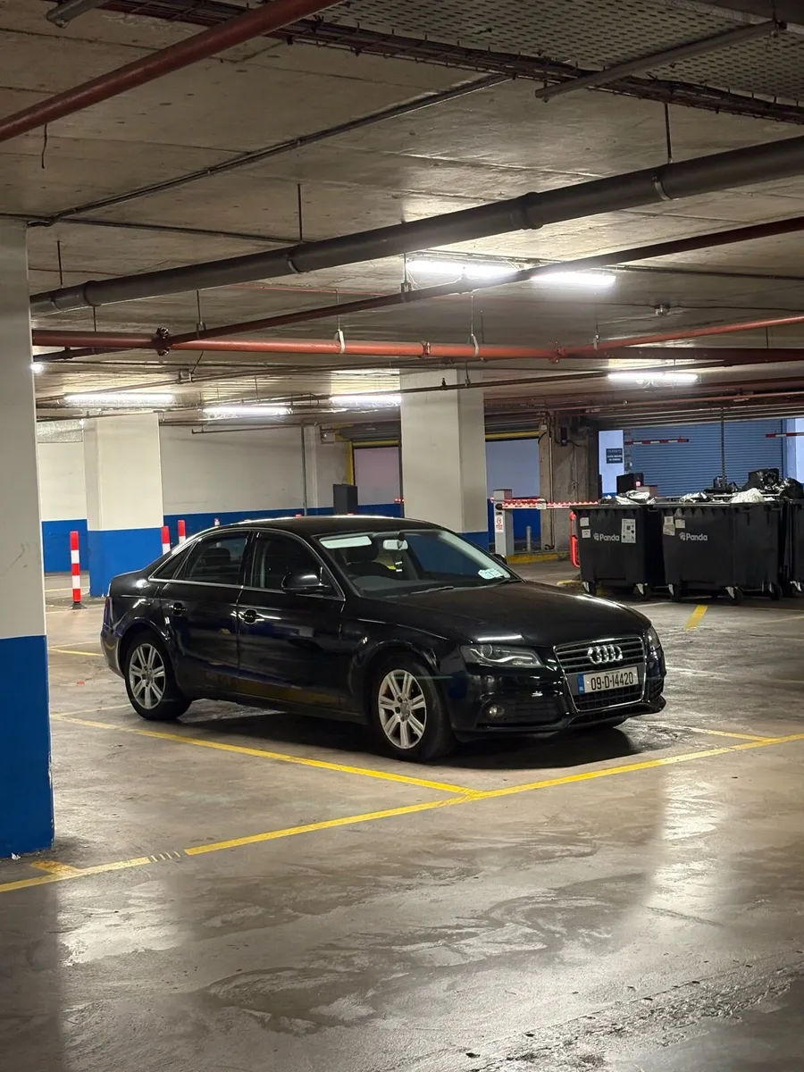 Audi A4 - Image 1