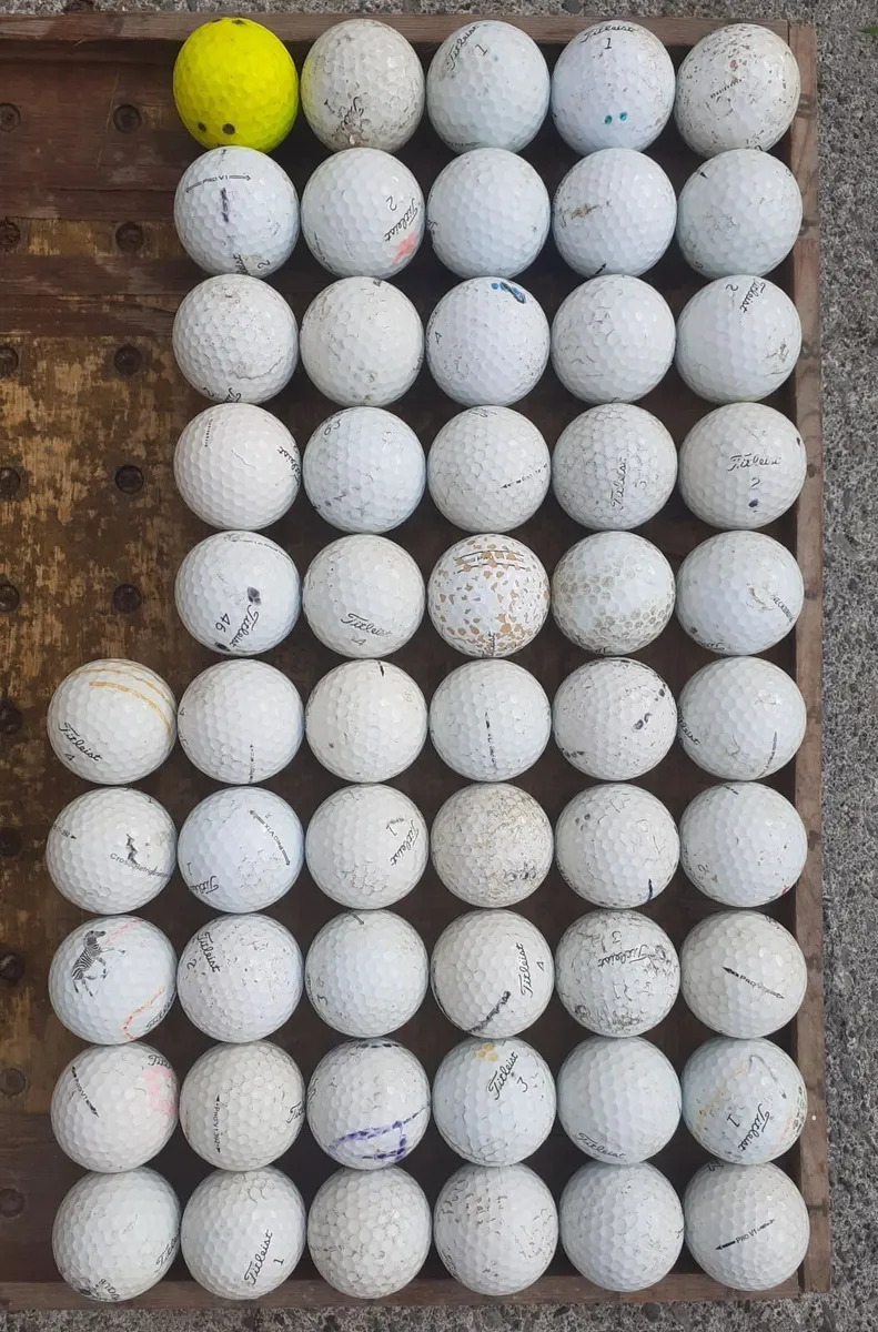 55 Titleist ProV1-V1x mix golf balls