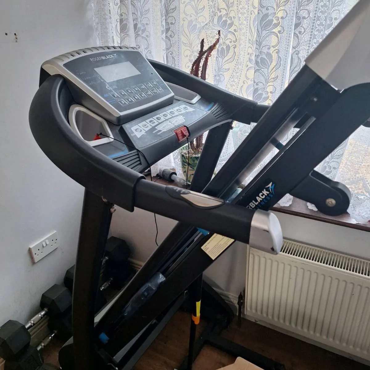 Treadmill - Image 1