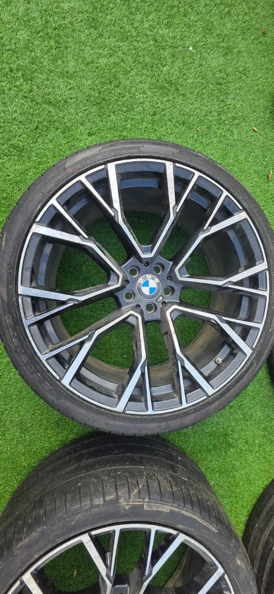 22inch bmw X5 wheels - Image 1