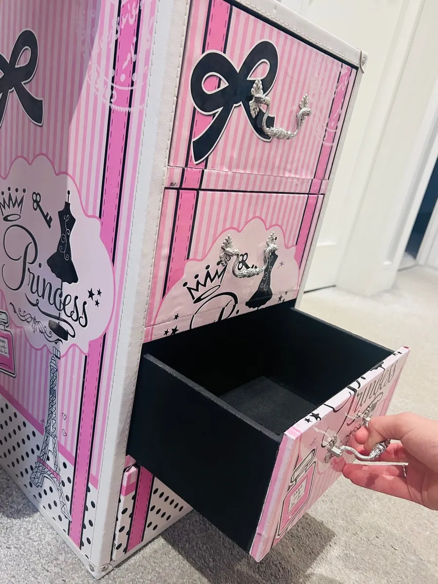 Cute pink princess drawers - Image 2