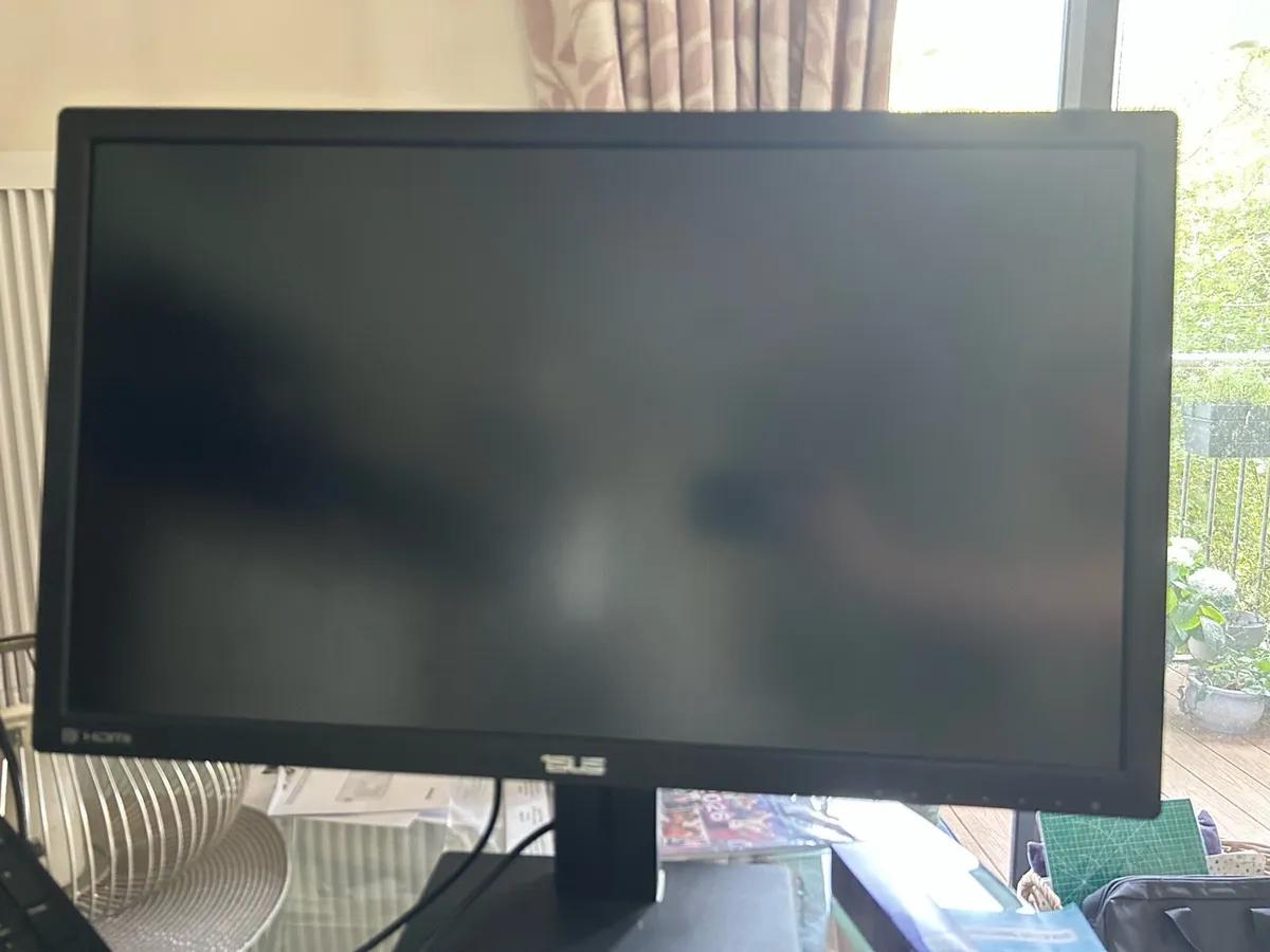 Computer Monitor - Image 1