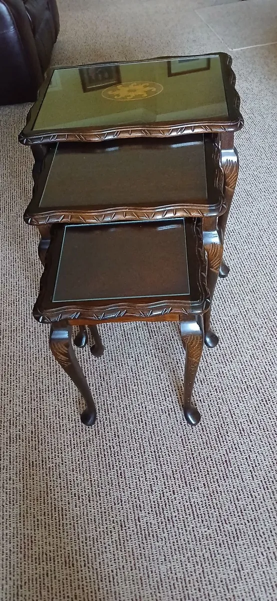 Vintage nest of tables - Image 2