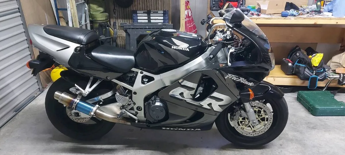 Honda fireblade cbr900rrx - Image 2