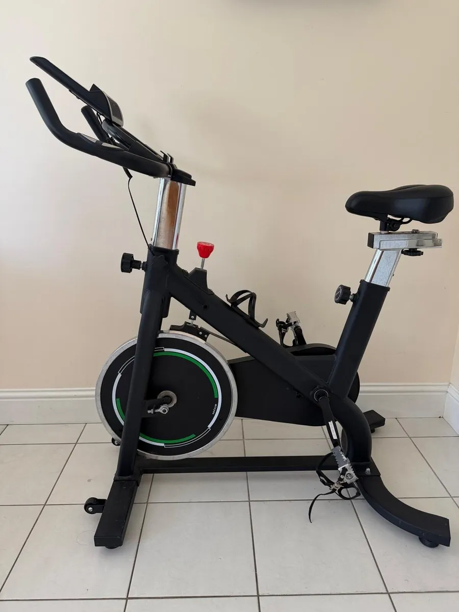 Spin bike - Image 1