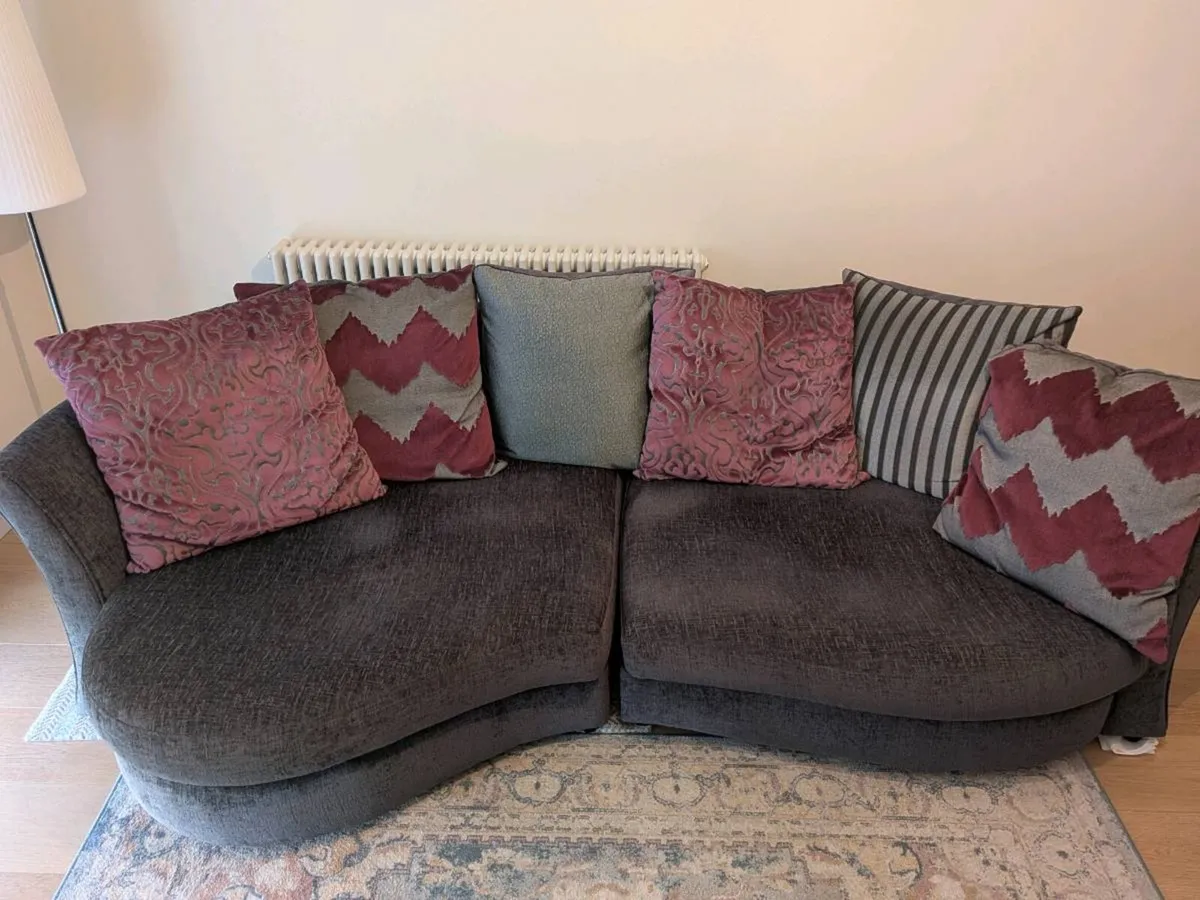 🛋️ Large Curved Fabric Corner / Cuddler Sofa - Image 3