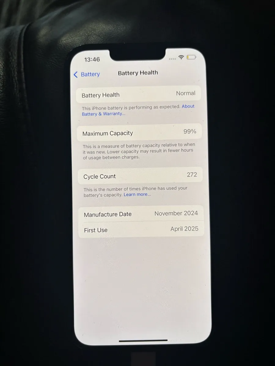 iPhone 16e unlocked, some damage to back of phone - Image 3