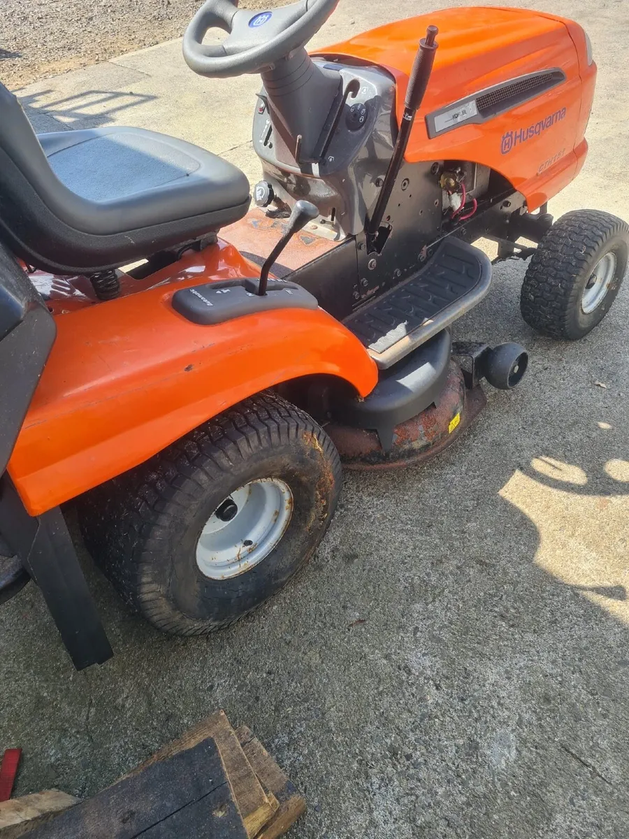 Husqvarna ride on mower - Image 2
