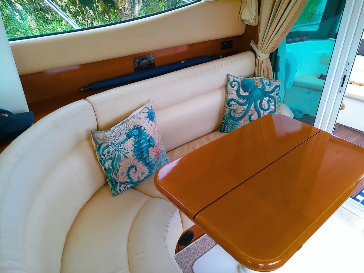 2007 Jeanneau Prestige 36. - Image 3