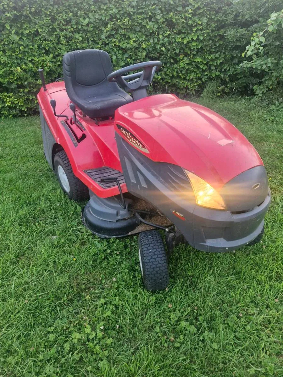 Castlegarden ride on mower Delivery available - Image 1