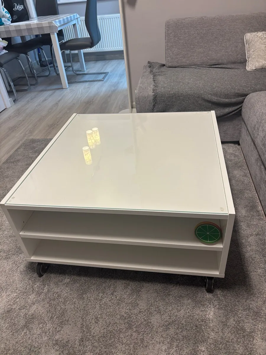 Coffe table - Image 1