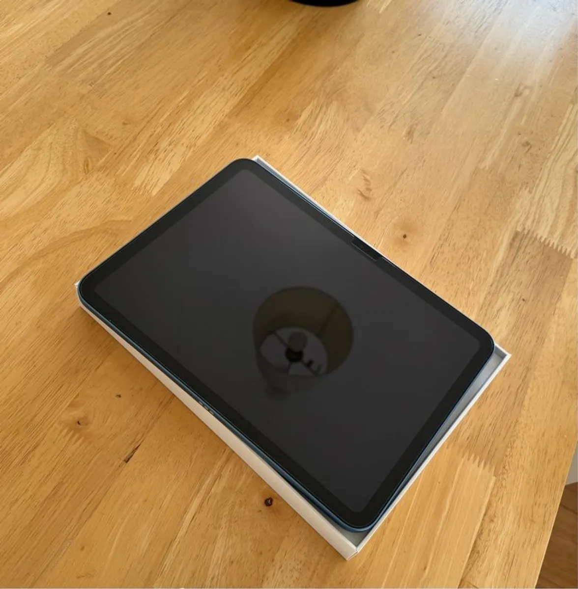 2025 iPad 11 inch 128GB, Like New + Pencil and Case - Image 3
