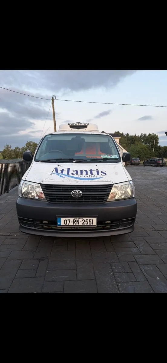 Toyota HiAce 2007 - Image 4