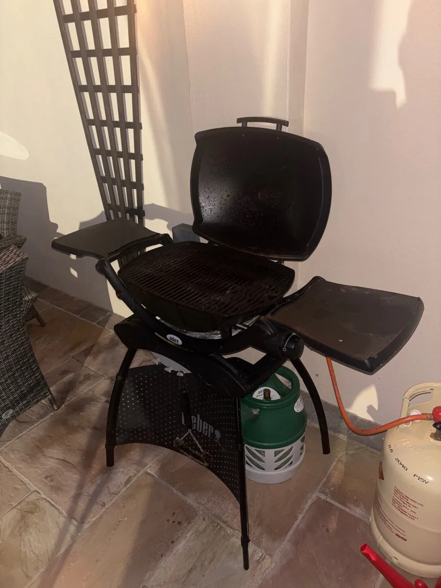 Weber Gas BBQ - Image 3