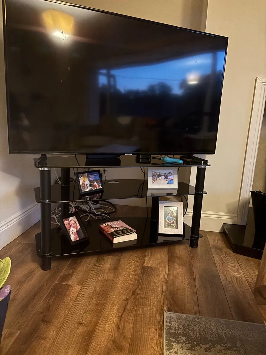 TV Unit - Image 3