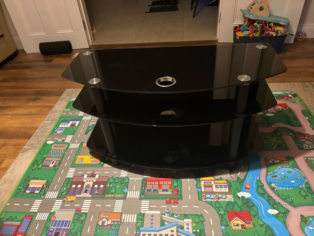 TV Unit - Image 2