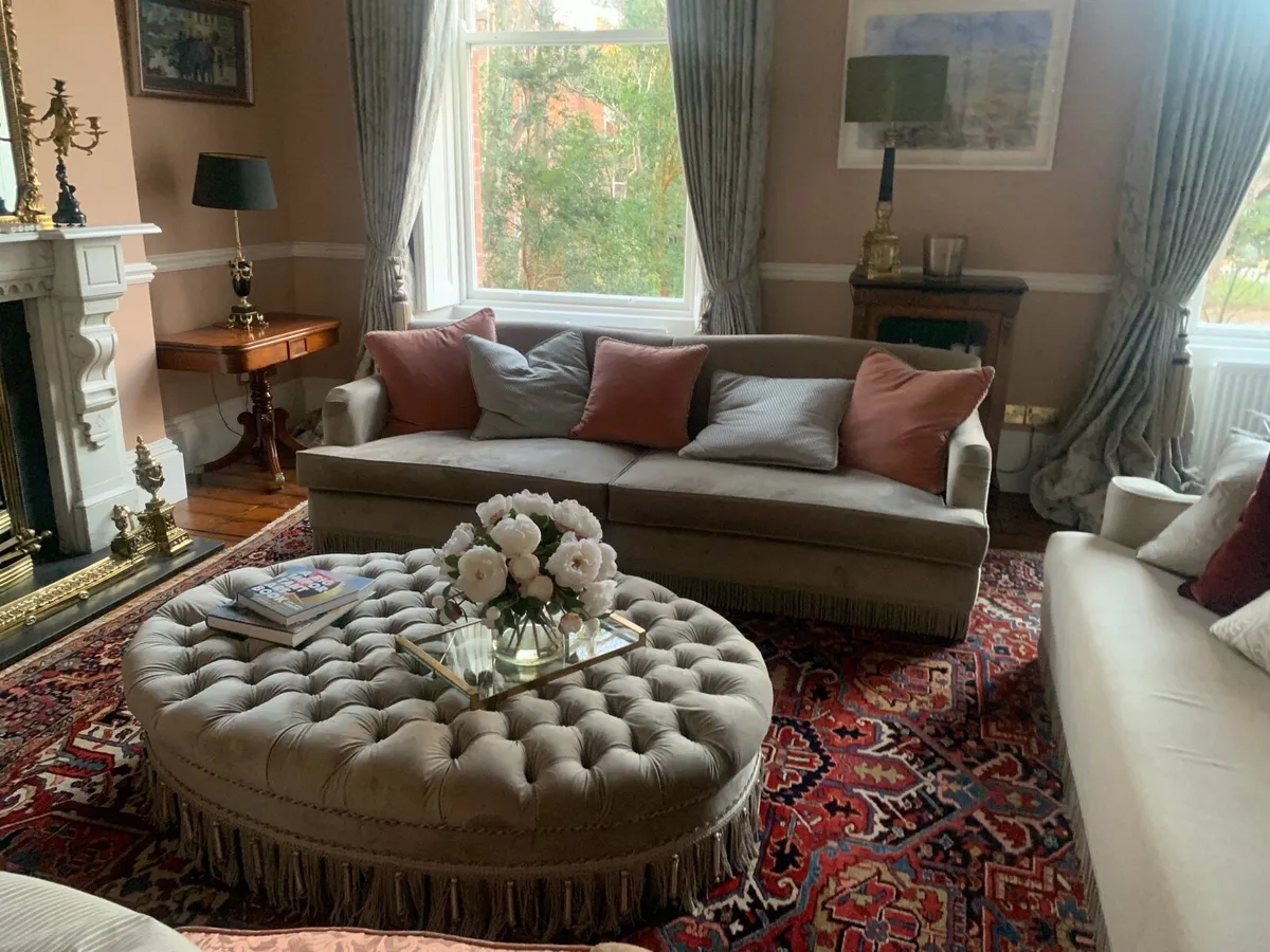 Velvet ottoman - Image 3