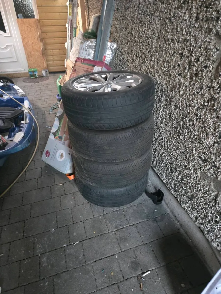 Audi A4 alloys 17" - Image 2