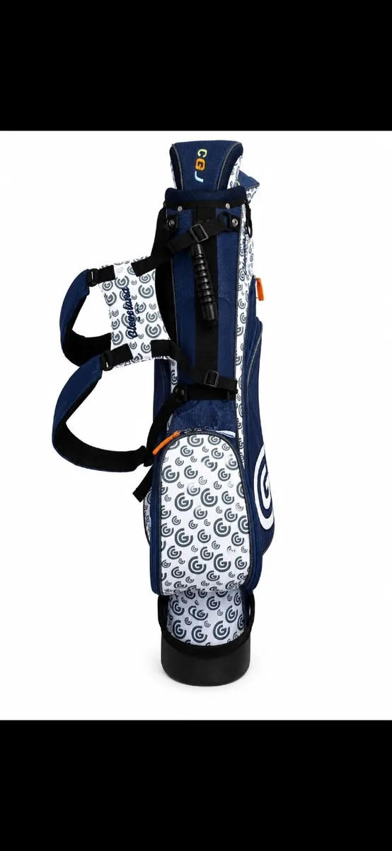 Kids 7 piece golf set and bag - Image 4
