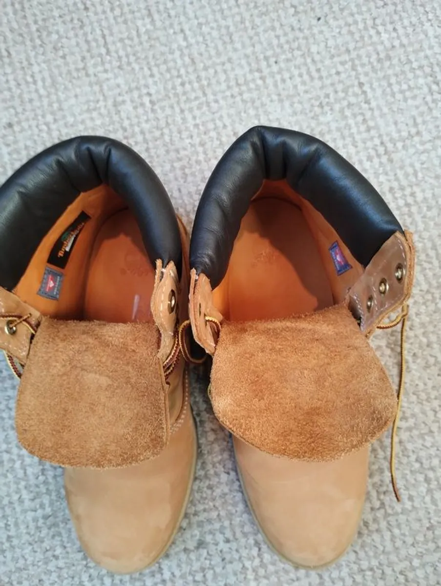 Timberland Boots - Like New - Premium 6-Inch - Size UK 6.5 / EU 40 - Image 3