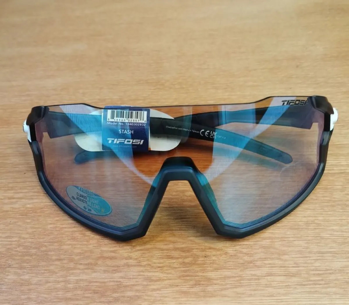 Tifosi Stash Clarion Fototec Lens Cyclist or Golf Sunglasses. Pit Viper Style - Image 1