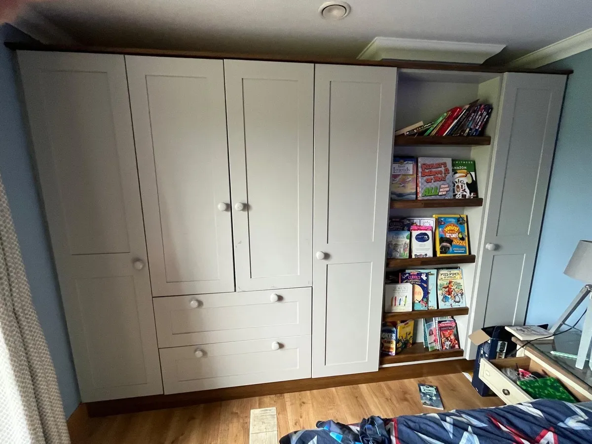 Wardrobe - Image 2