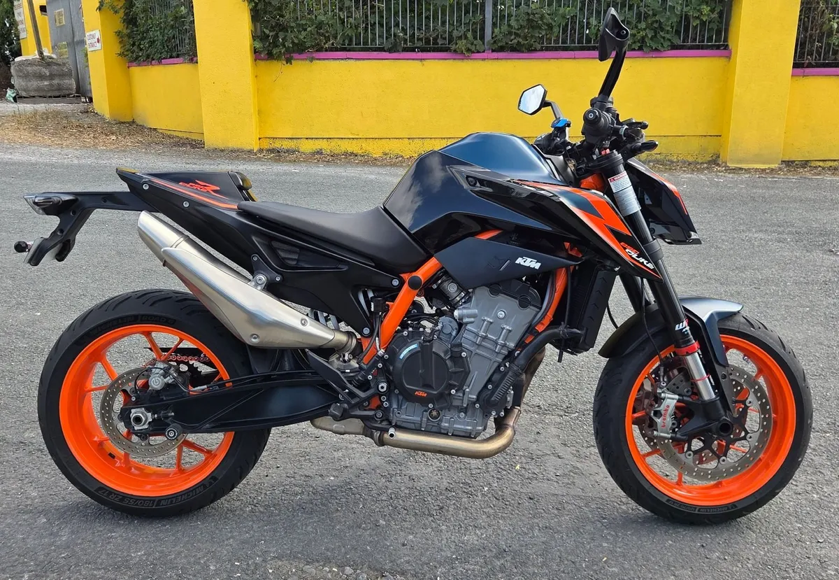 KTM Duke 890R - Image 1