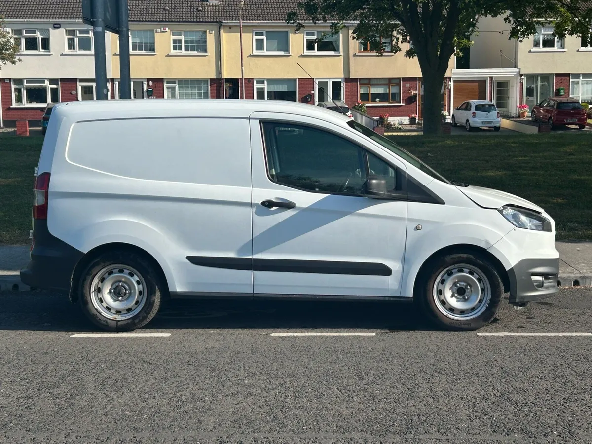 162 FORD COURIER 1.5 NO DOE TAX 2/27 LOW KLMS - Image 2