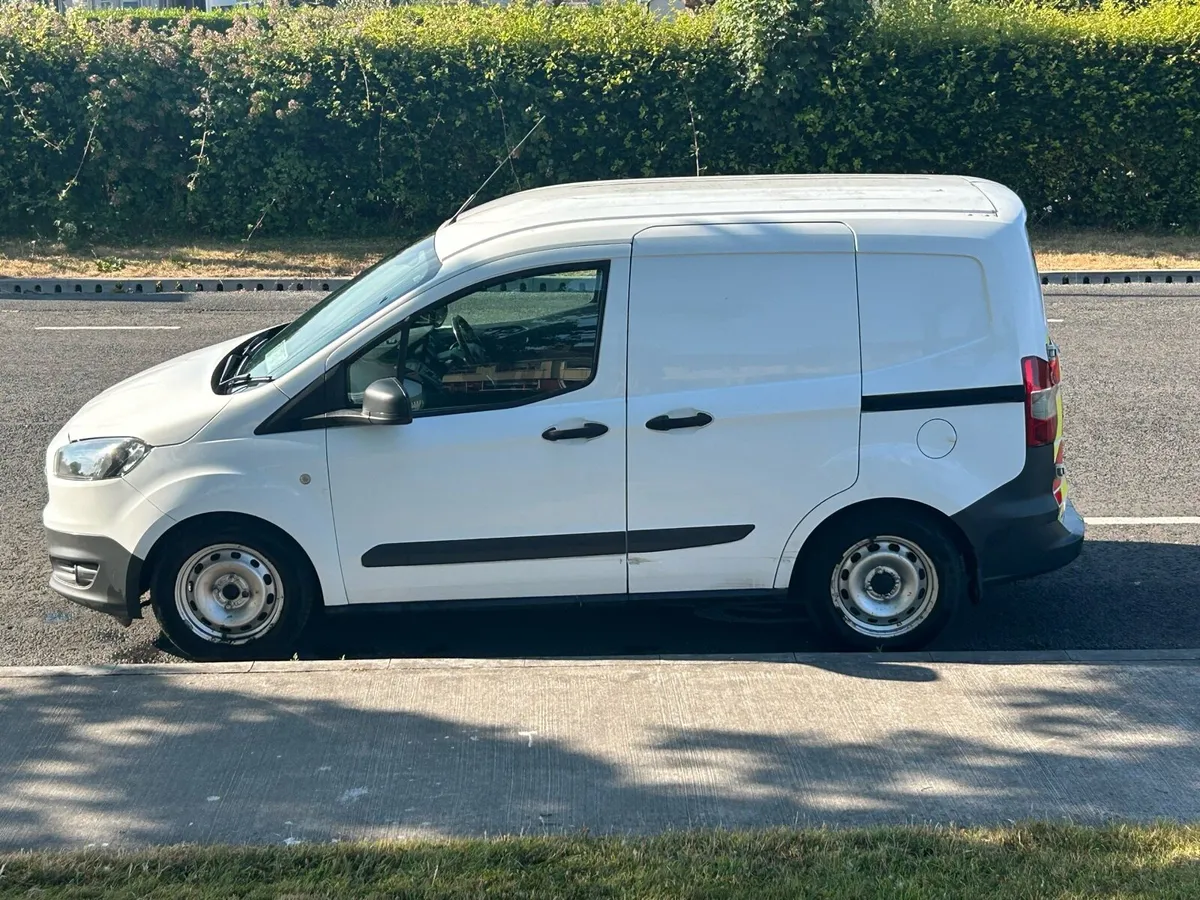 162 FORD COURIER 1.5 NO DOE TAX 2/27 LOW KLMS - Image 3
