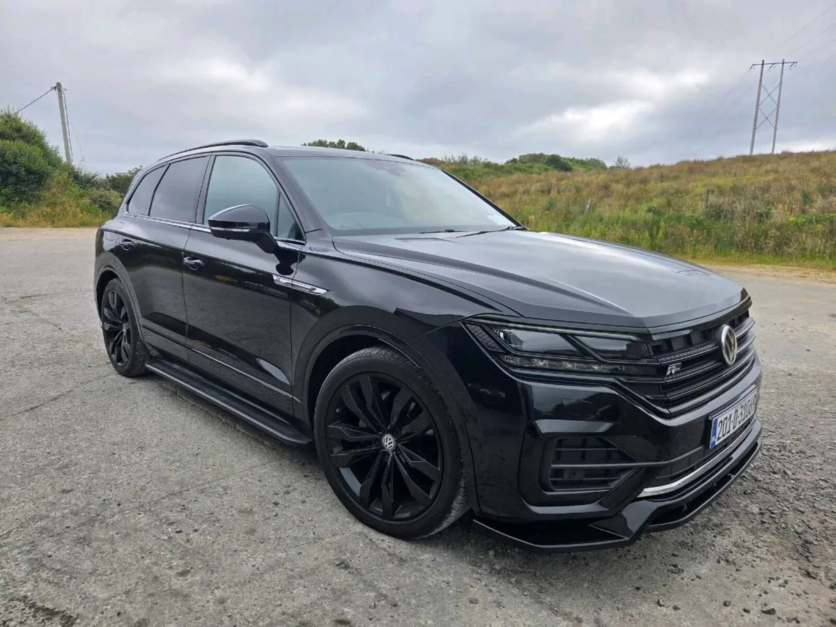 VW Touareg R Line Black Edition 286hp - Image 1