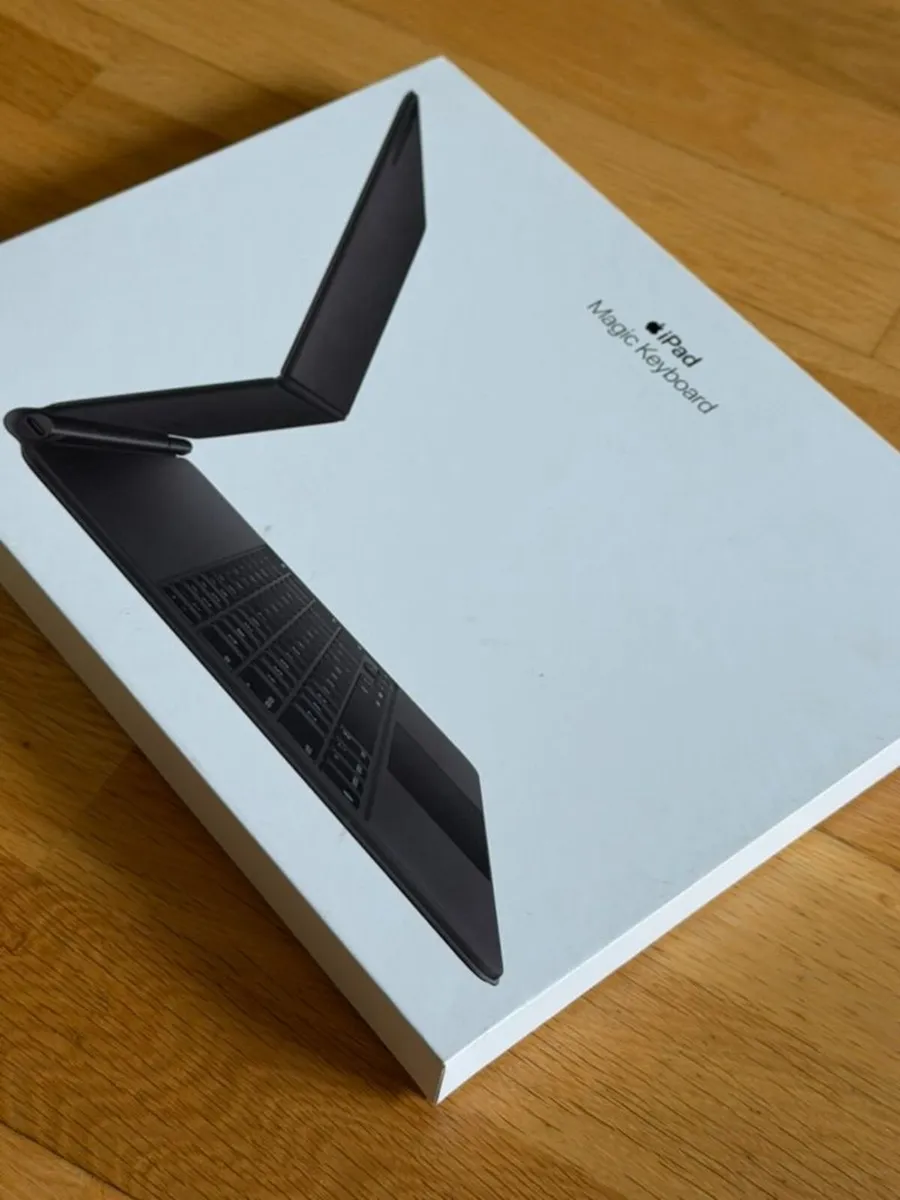Apple Magic Keyboard for M1 iPad Pro 12'9" - Image 3