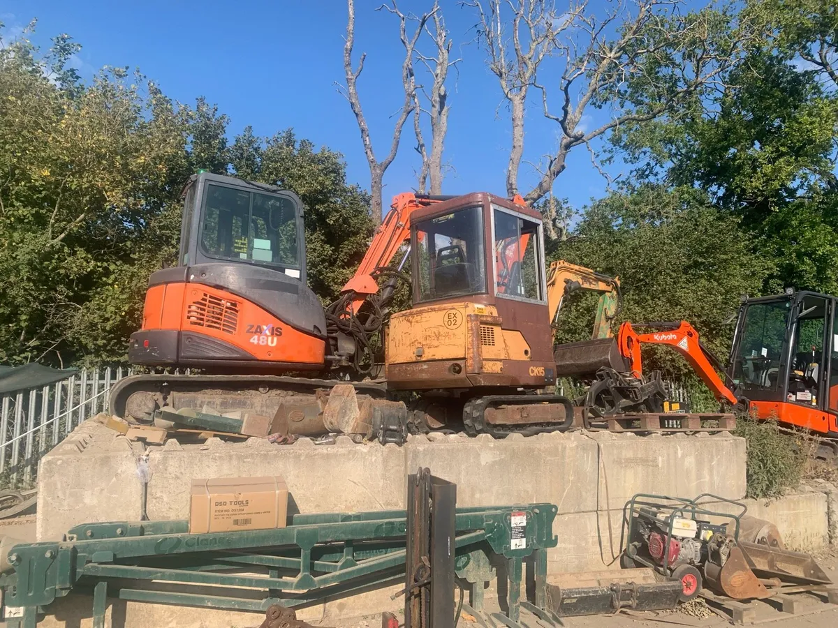 Hitachi 48U excavator - Image 1