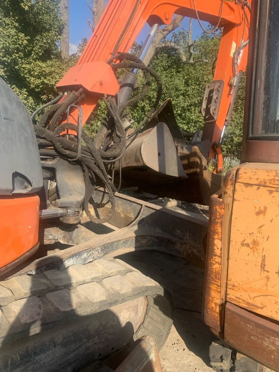 Hitachi 48U excavator - Image 2