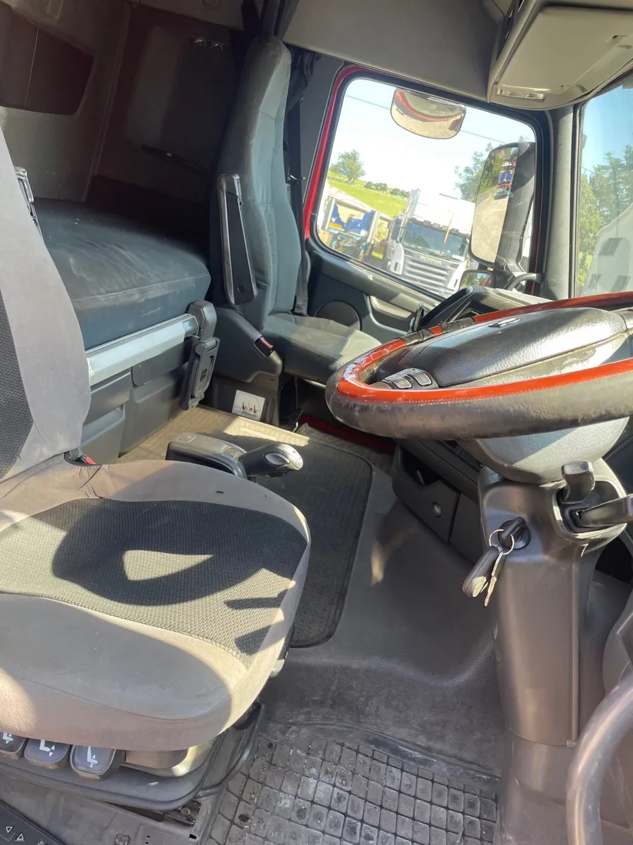 Volvo fh13 unit - Image 2