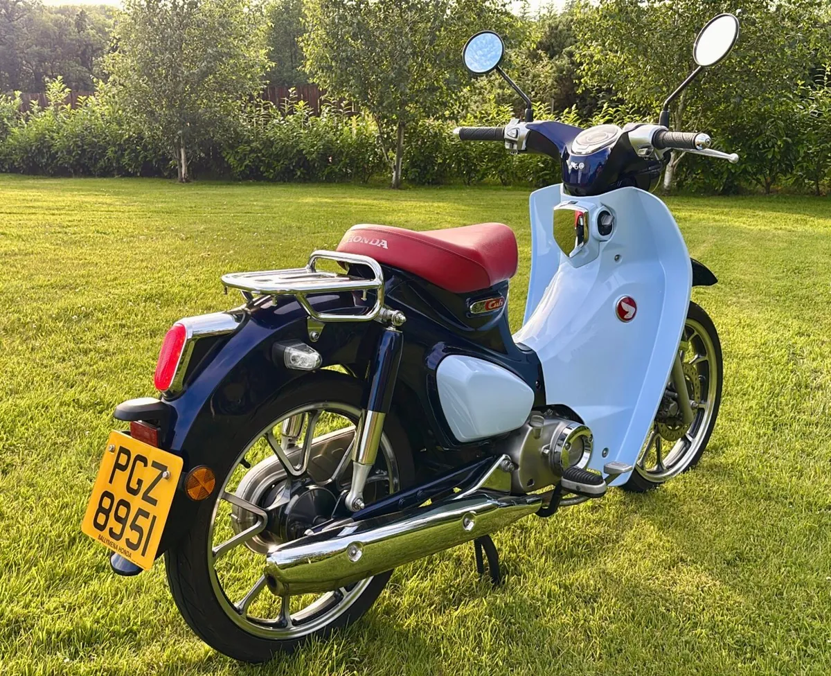 1986 Honda cub 90  2020 Honda super cub 125 - Image 3
