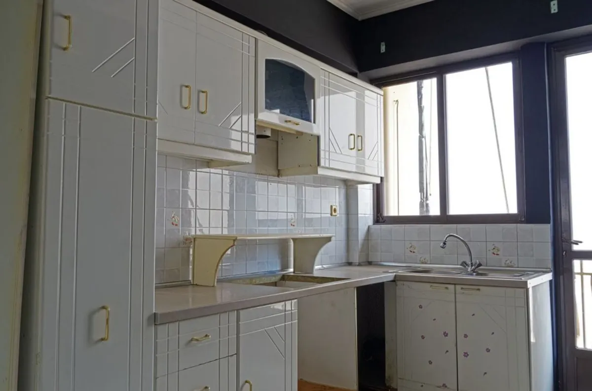 BEAUTIFUL APARTMENT PIREAUS ATHENS GREECE - Image 3