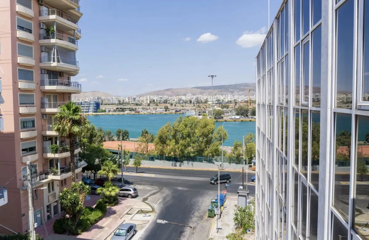 BEAUTIFUL APARTMENT PIREAUS ATHENS GREECE - Image 1