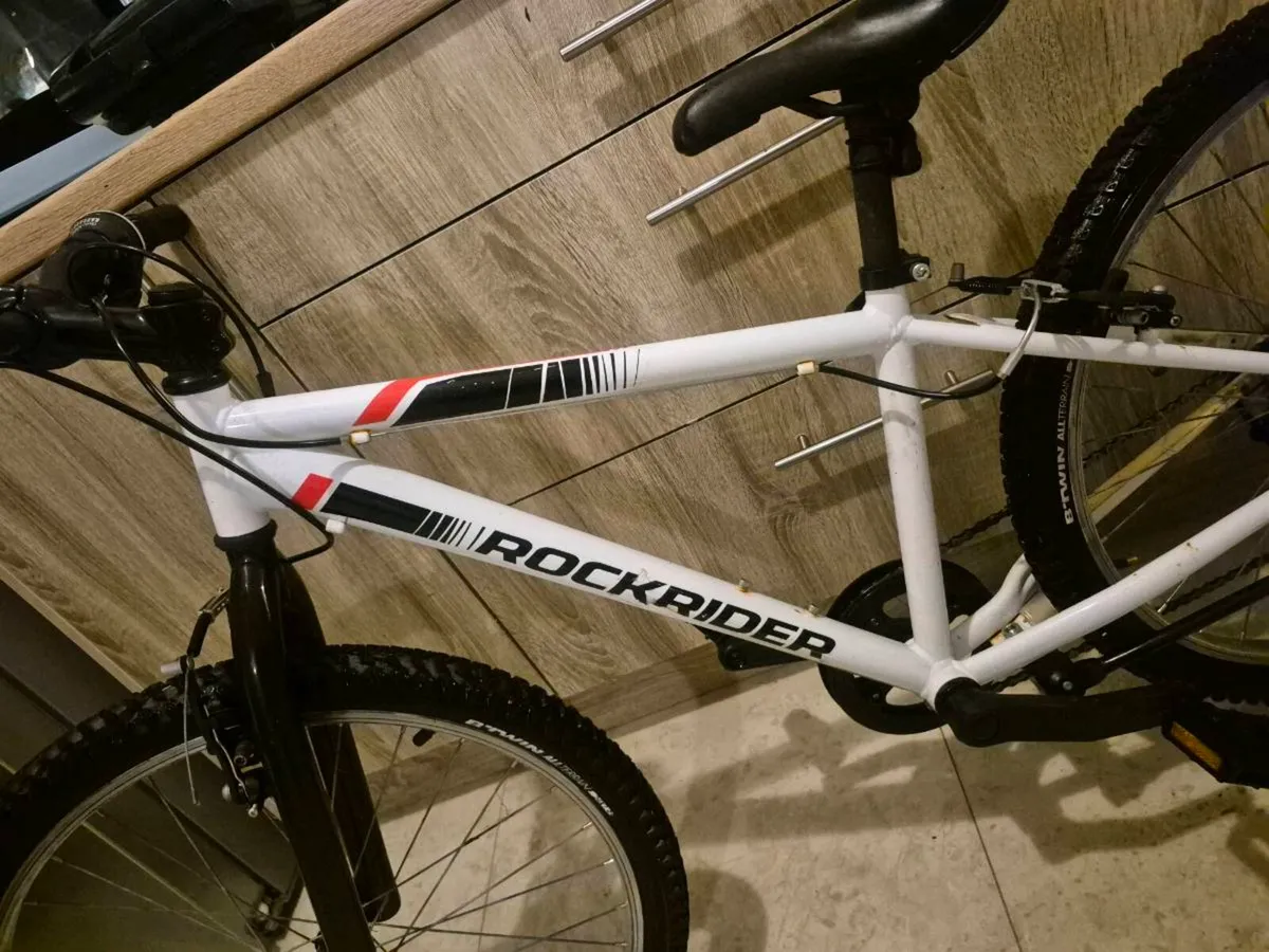 ROCKRIDER ST100 HARDTAIL MOUNTAIN BIKE, 26 INCH WH - Image 2
